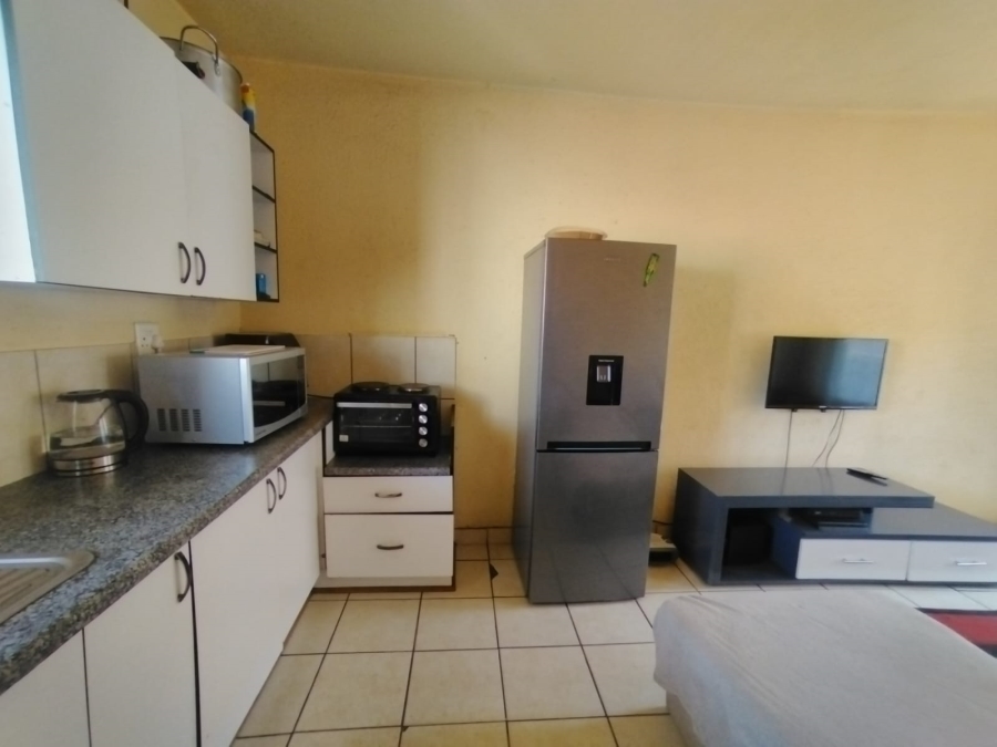 1 Bedroom Property for Sale in Rustenburg Central North West